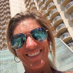 Meet your Posher, Michelle