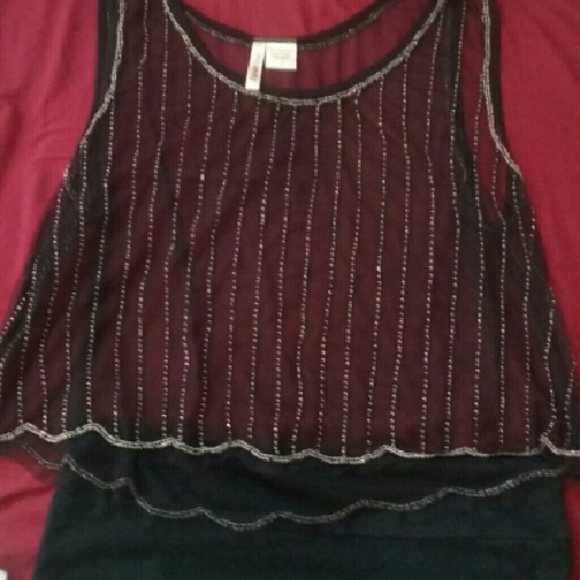 Crop top - Picture 1 of 2