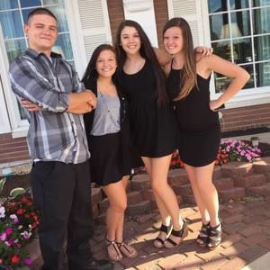 Meet your Posher, Ashlee