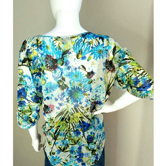 Tie Front Floral Blouse - Picture 2 of 2