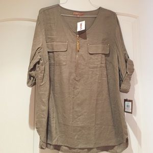 Ellen Tracy linen like camp shirt in Woman's 2X