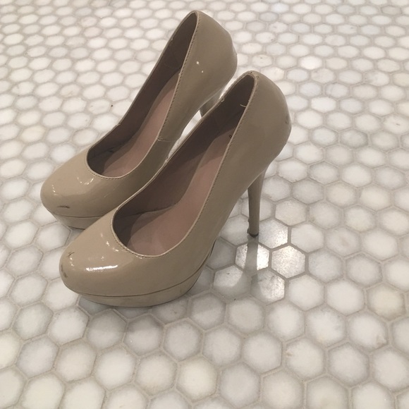 Nude  heels - Picture 2 of 2