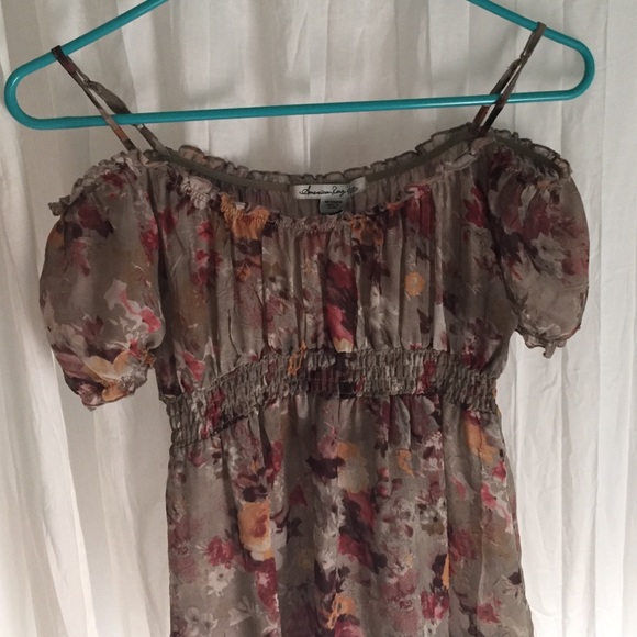 Fall Blouse 🍂 - Picture 2 of 4