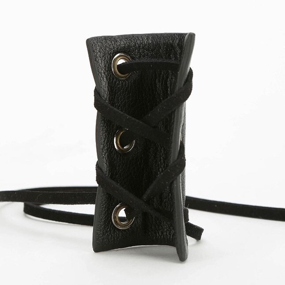 Black Ponytail Holder - Picture 2 of 3