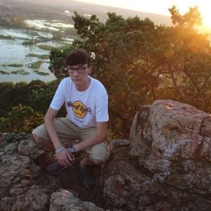 Meet your Posher, Connor