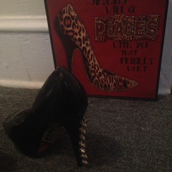 👜👜Black Spiked Heel - Picture 4 of 5