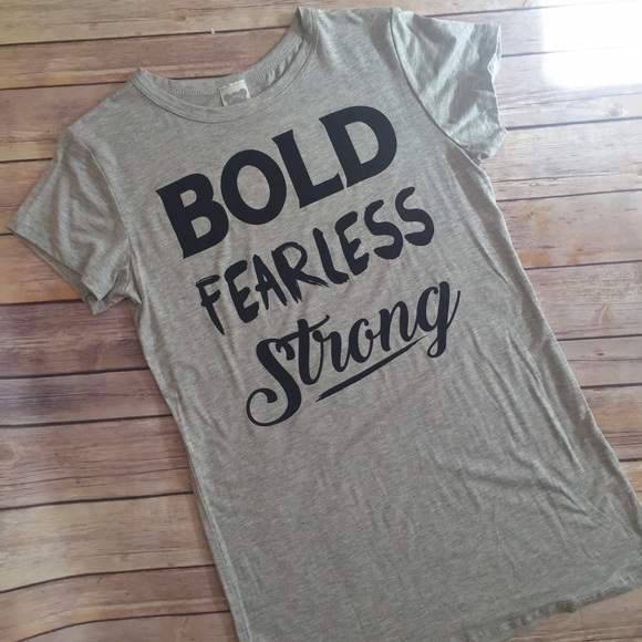 🎉HOST PICK🎉 M-L Bold Fearless Strong Tee - Picture 2 of 4