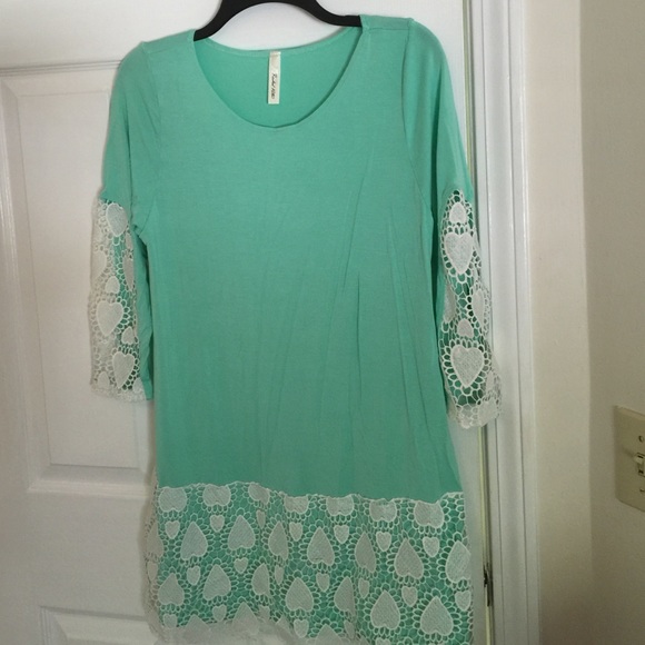 Beautiful Rachel Kate top - Picture 3 of 3