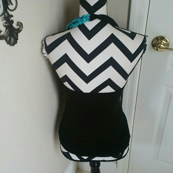 Sky Black Turquoise Body con Halter Top - Picture 4 of 4