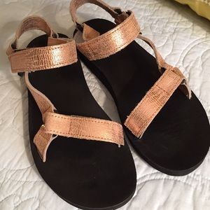 Teva Universal Leather Metallic Sandal