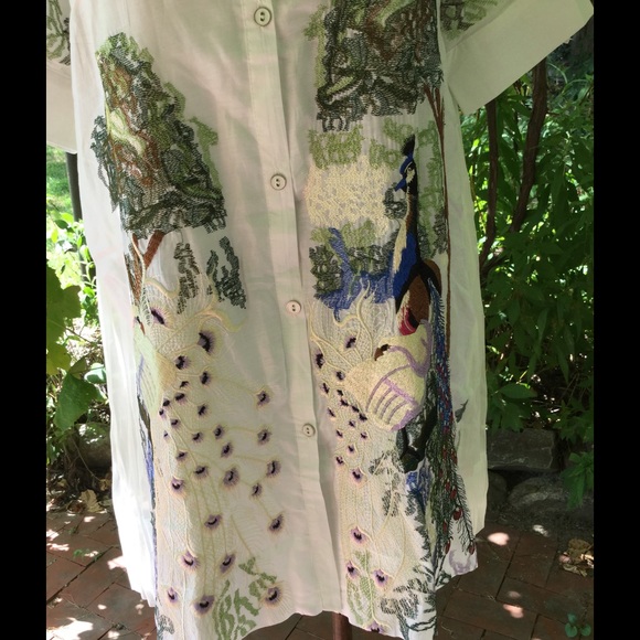 Beautiful embroidered long tunic shirt. - Picture 4 of 4