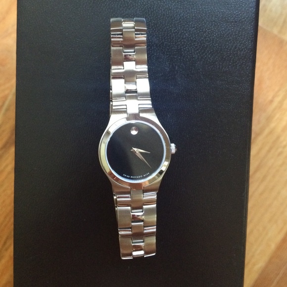 REDUCED! LIKE NEW! beautiful Movado women\'s watch. main image 4