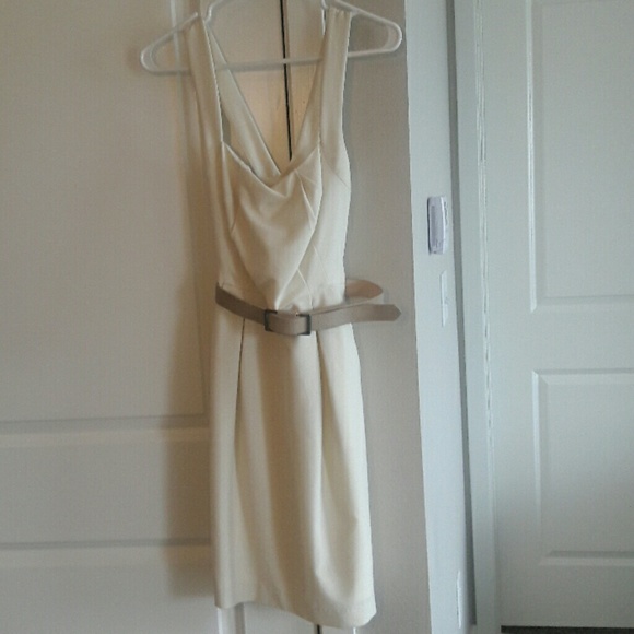Vince camuto cream dress