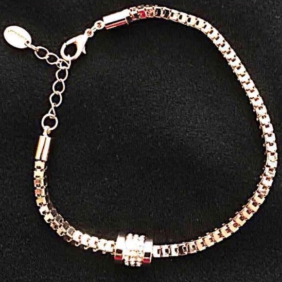 18K Rose Gold Rhinestone Bracelet - Picture 3 of 3