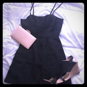Super cute button front Black dress