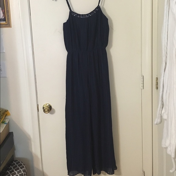 Jumpsuit, so classy, great for a special occasion!