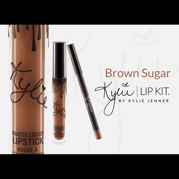 Kylie Jenner Matte LipKit in shade Brown Sugar