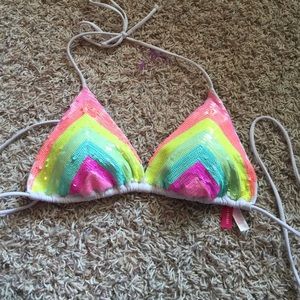 VS SWIM TOP SIZE LARGE