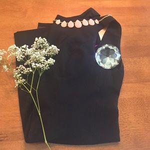 🎀 Beautiful Little Black Dress w/ Low Cut Back