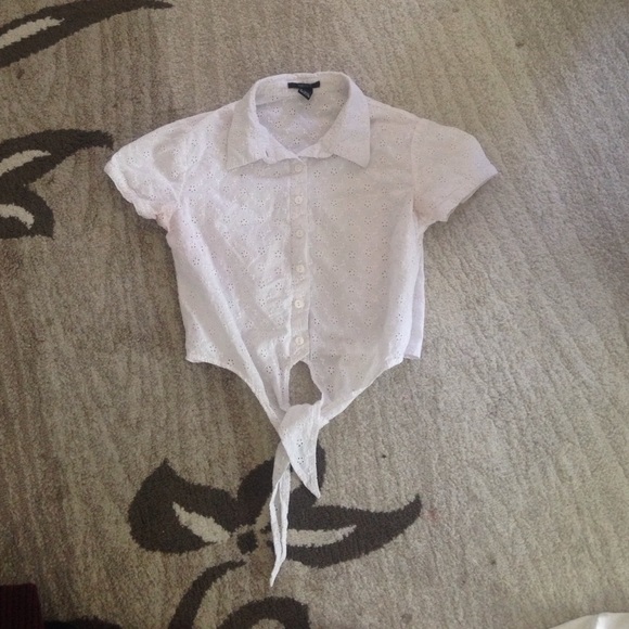 Forever 21 Floral Button-Up Crop Top