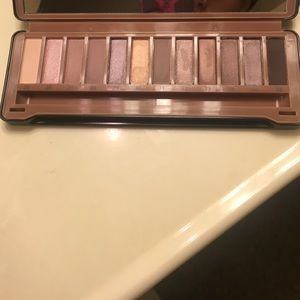 over exposed eyeshadow pallet