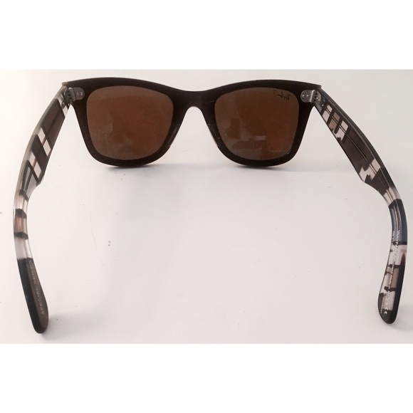 Ray-Ban Wayfarer Sunglasses main image 4