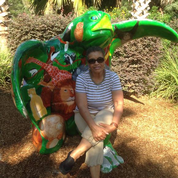 Meet your Posher, Philis