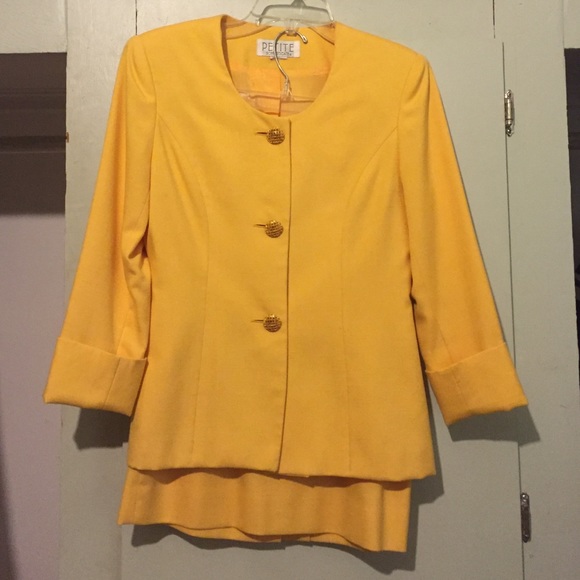 Petite Sophisticate interview suit