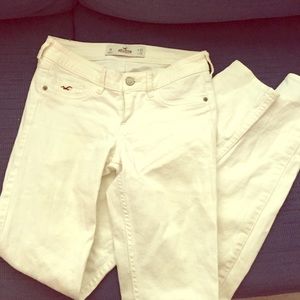White Hollister skinny jeans