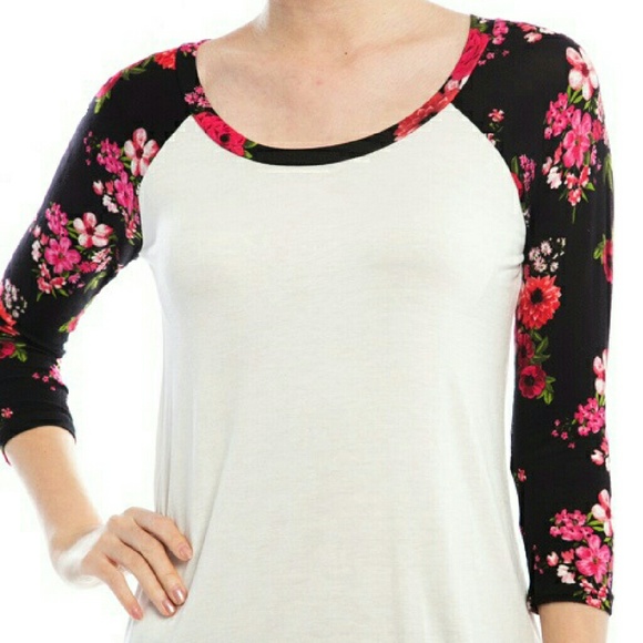 Cute Floral Raglan Top 3/4 Sleeve Ivory and Black