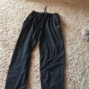 NIKE DRI FIT SWEATPANTS SIZE LARGE