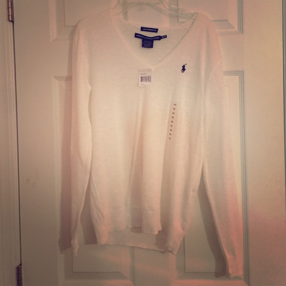 ⚡️ FLASH SALE ⚡️Women's Ralph Lauren Polo Sweater!