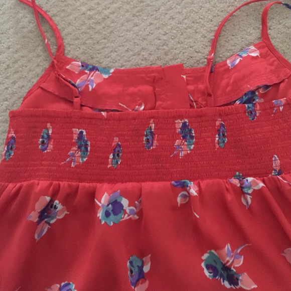 American Eagle silky, top size medium - Picture 3 of 4