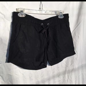 Black Old Navy shorts