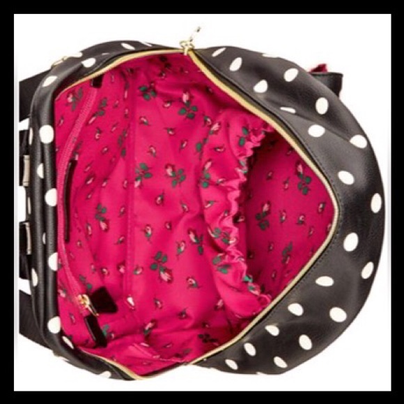 SOLD! Betsey Johnson Medium Floral Backpack 🎀 - Picture 2 of 2