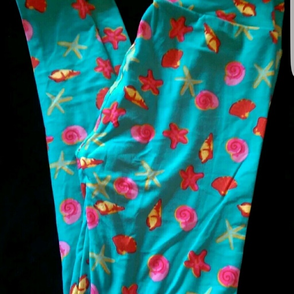 Lularoe seashell leggings!