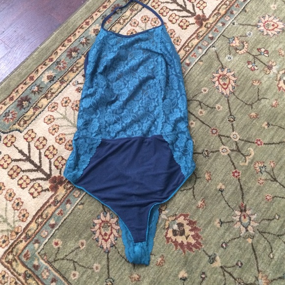 Free people dance around lace bodysuit - Picture 5 of 5