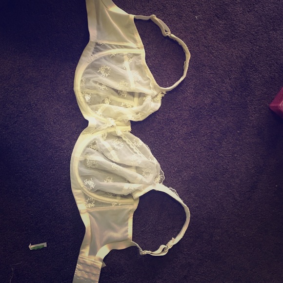 30HH PANACHE SUPERBRA ELIZA. New without tags.