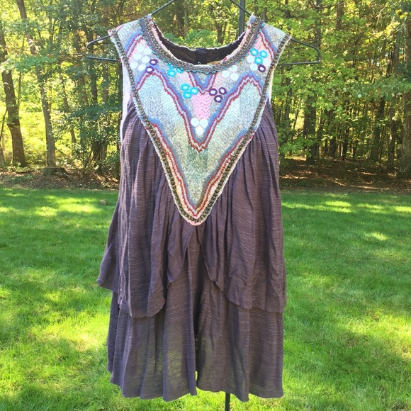 🌿Free People Embroidered Tank🌿