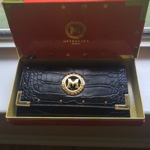 Brand new women's wallet