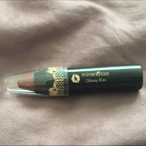 Mirenesse Glossy Kiss Lipstick