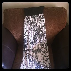 SALE ❤️ Roxy halter maxi dress