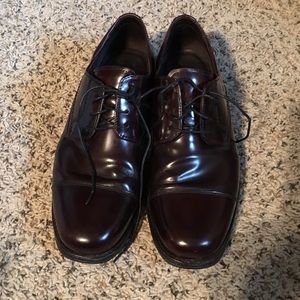 Men's Johnston and Murphy dress shoes
