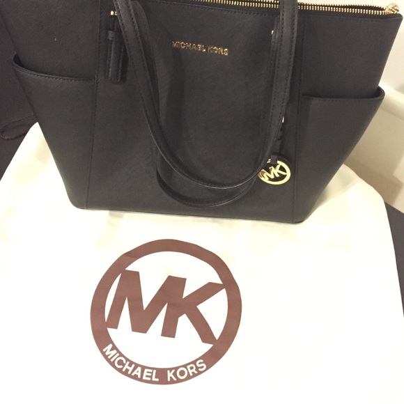 Michael Kors Handbags - Black Saffiano Leather Michael Kors Tote