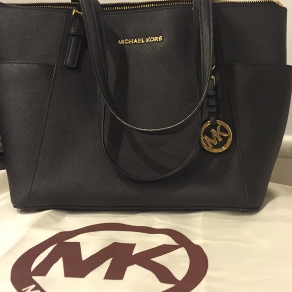 Black Saffiano Leather Michael Kors Tote - Picture 4 of 4