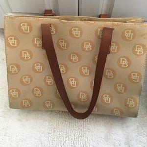 Dooney & Bourke Purse