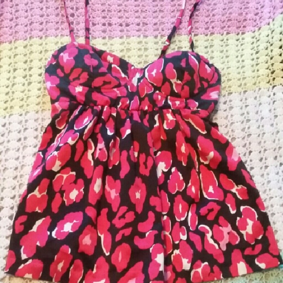 Forever 21 tank top with padded bralette area.