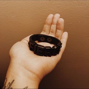 BCBGMAXAZRIA Bcbgeneration "Fierce" Affirmation