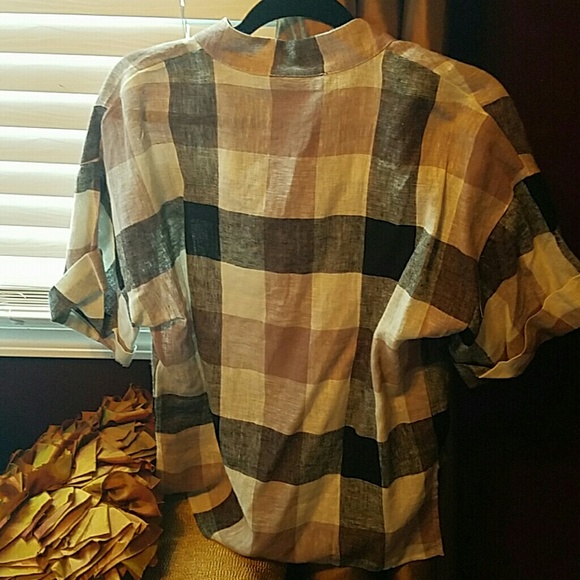 Cute Plaid Top - Picture 2 of 2