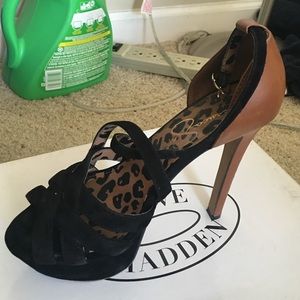 Jessica Simpson heels